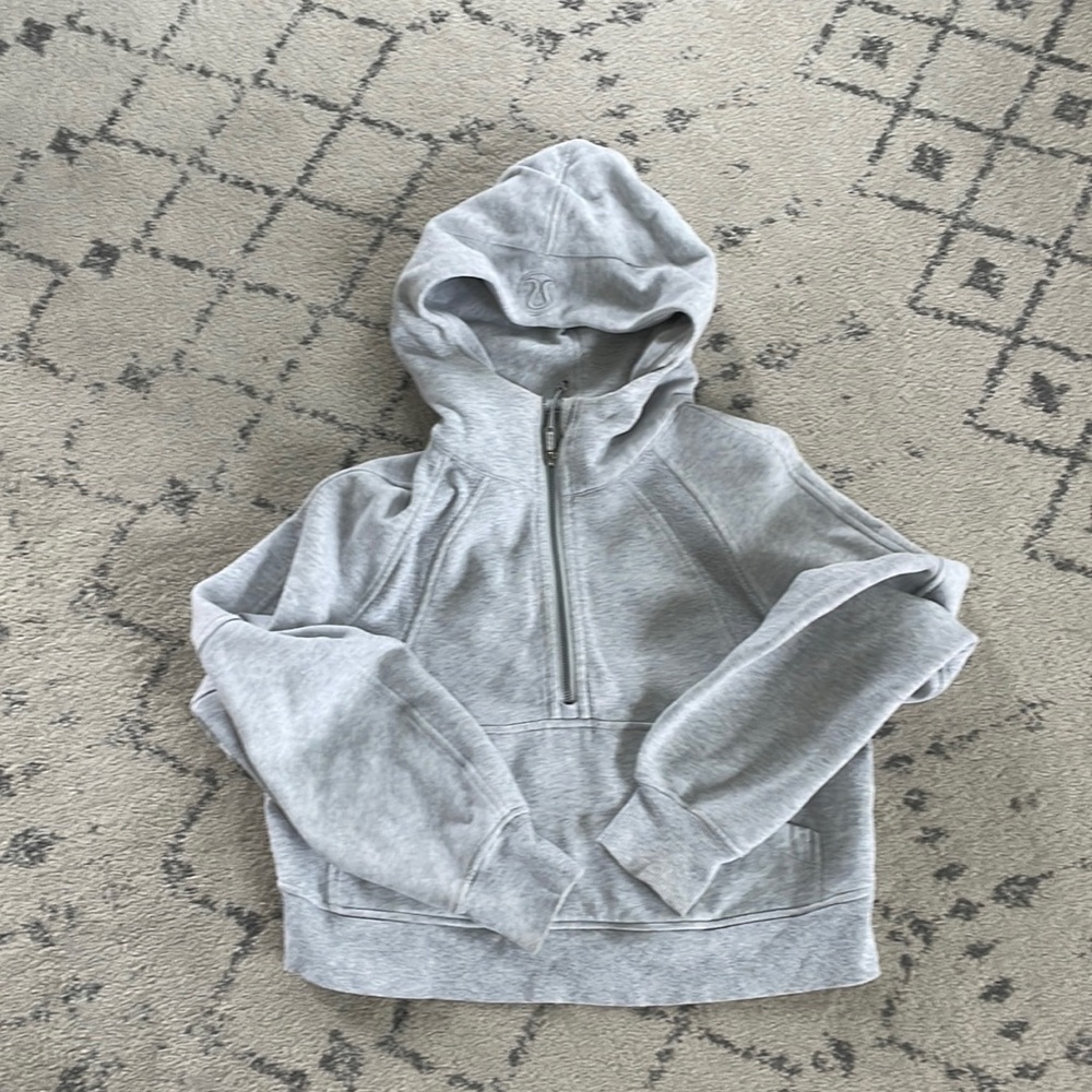 Lululemon scuba half size hoodie